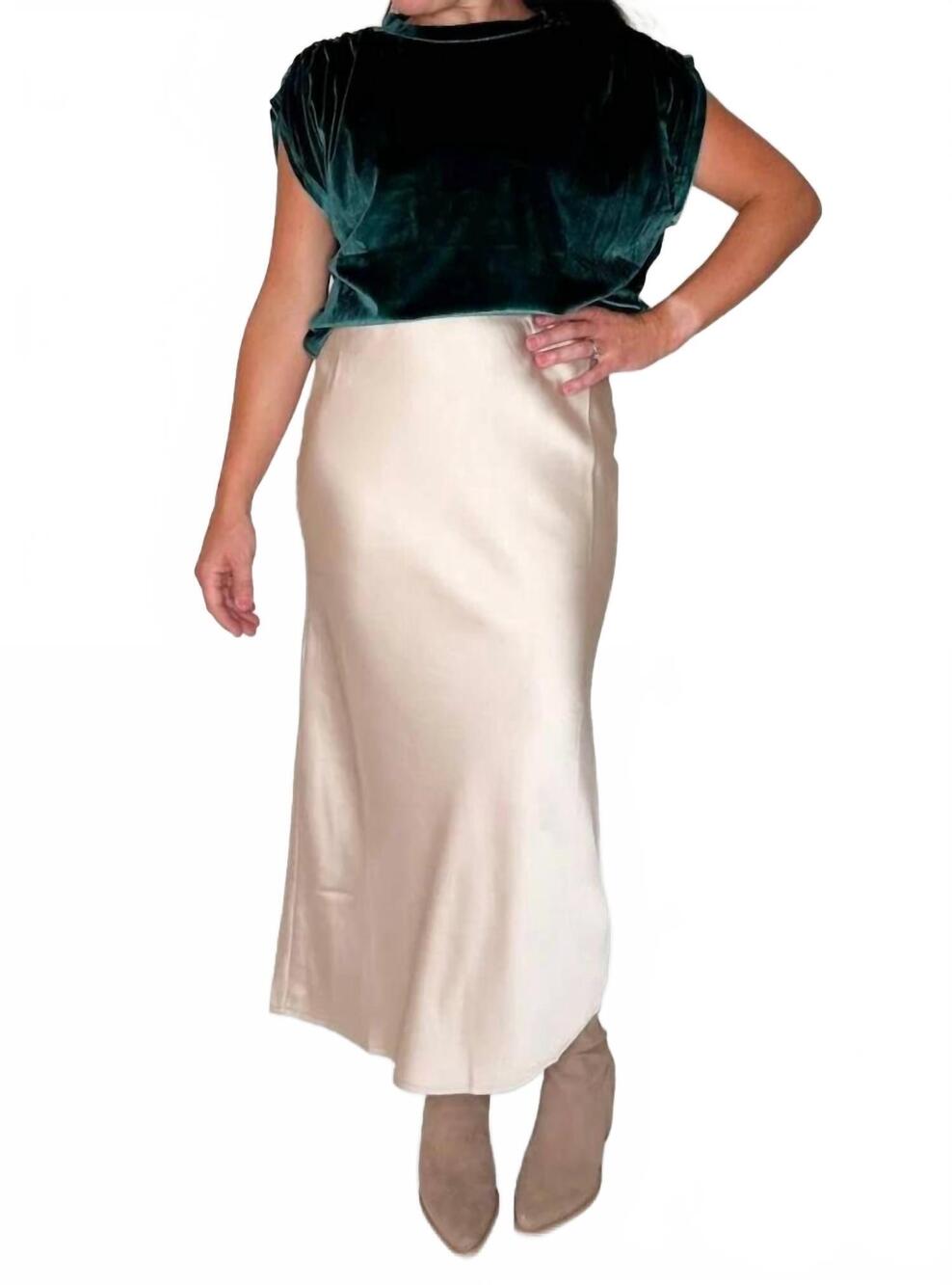 NEW AMARYLLIS velvet ruched shoulder tee in emerald